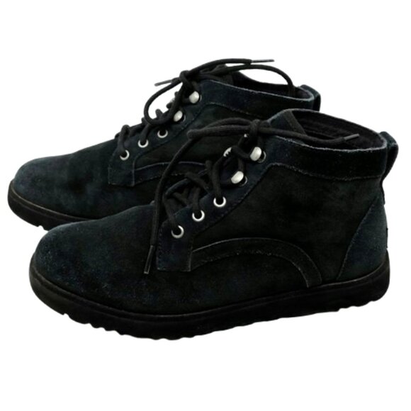 UGG~Bethany Boot~WOMENS CHUKKA BLACK SUEDE SHEARLING SIZE 9 - Picture 3 of 9